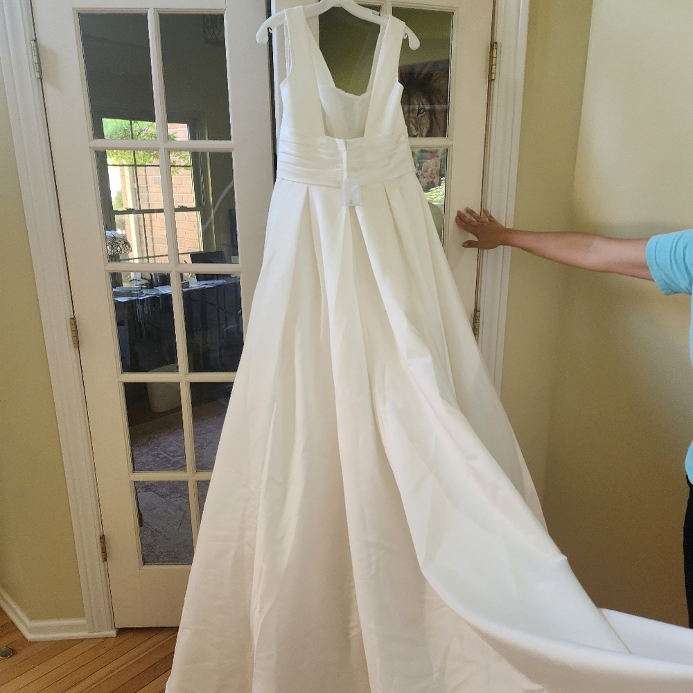 Brand new David's Bridal size 14 dress